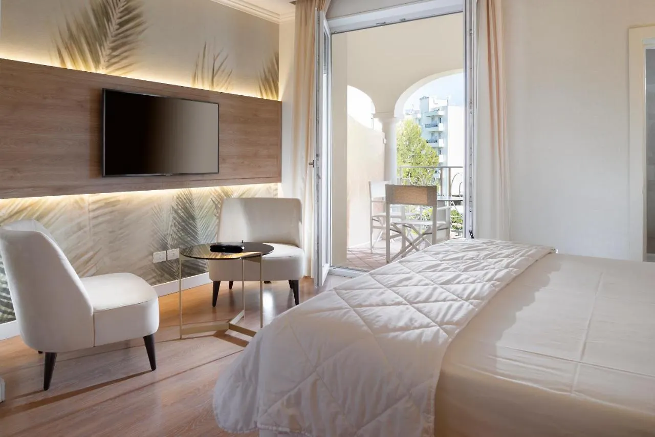 ריצ'יונה Hotel Corallo איטליה