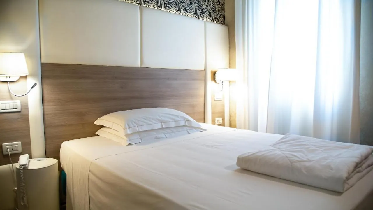 ריצ'יונה Hotel Corallo