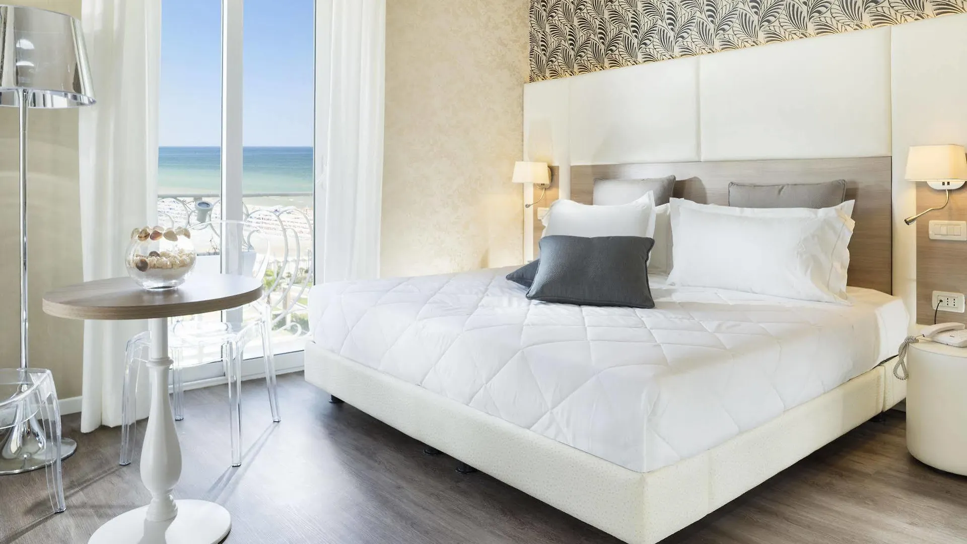 ריצ'יונה Hotel Corallo